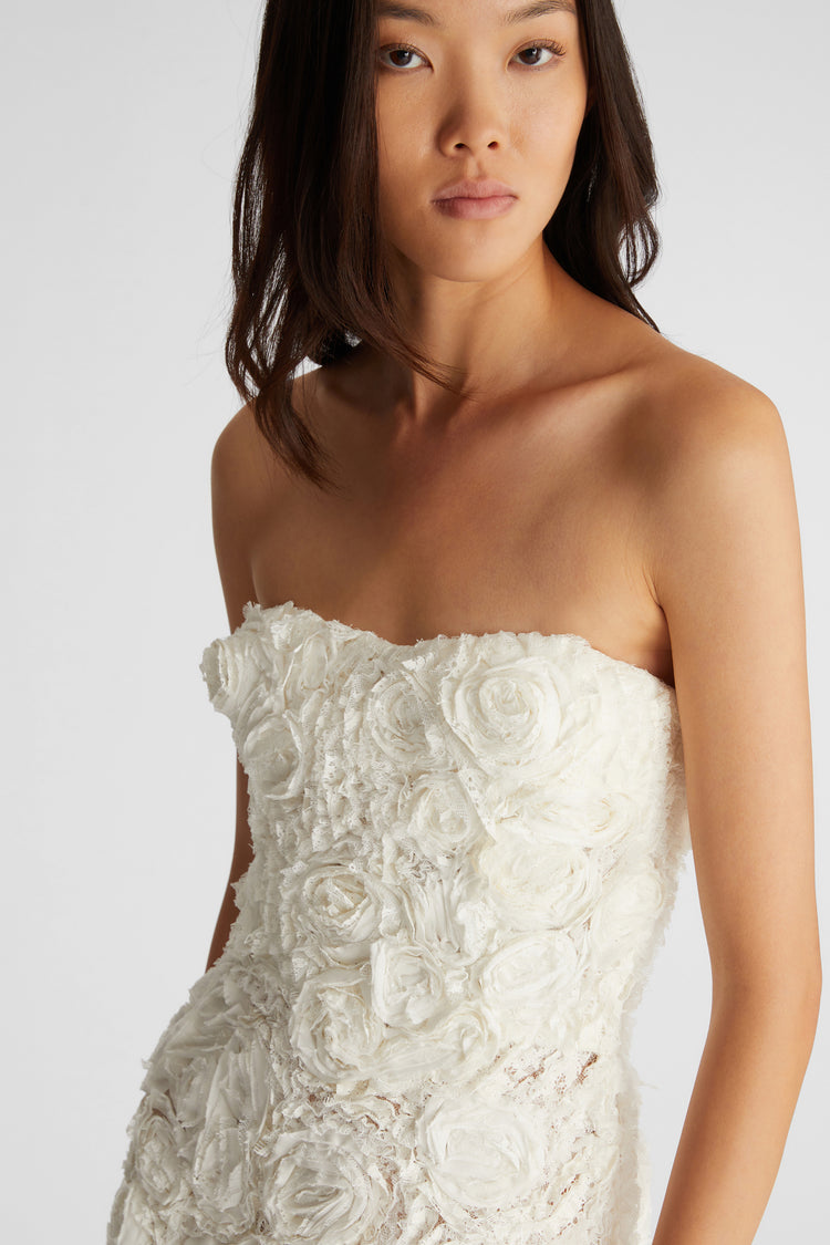 Lace dress with roses