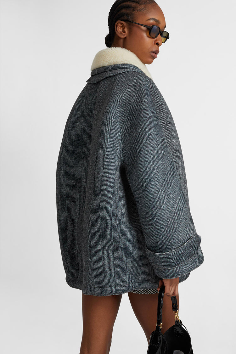 Over parka with zip and shearling collar