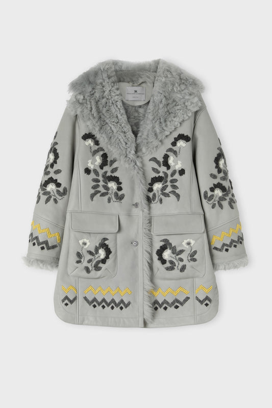 Shearling coat in genuine sheepskin with hand embroidery