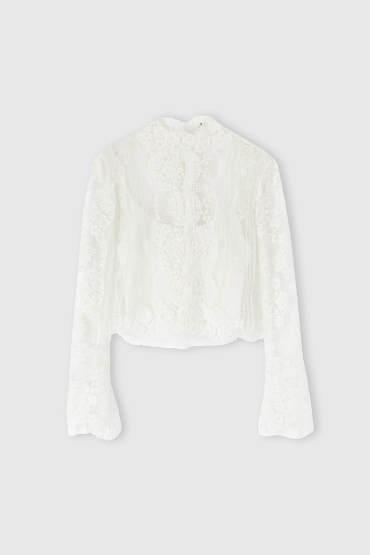 Chemise en pure soie avec broderie en dentelle