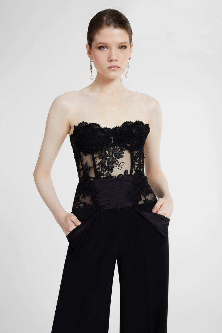 Structured floral lace corset with boning and cups