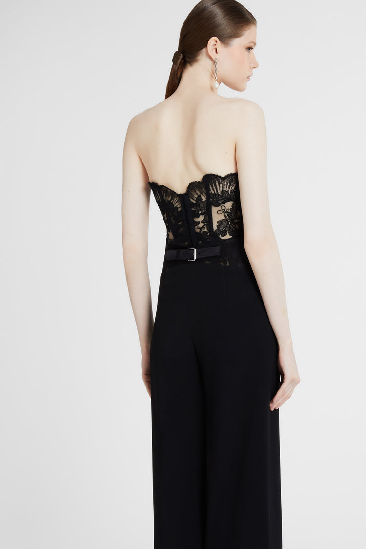 Structured floral lace corset with boning and cups