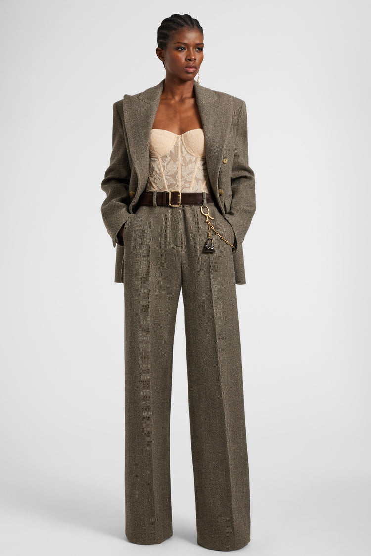 Lace corset-body with boning and structured cups