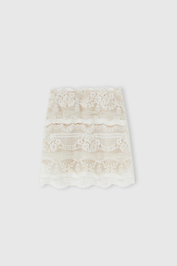 Miniskirt in patchwork of lace and georgette
