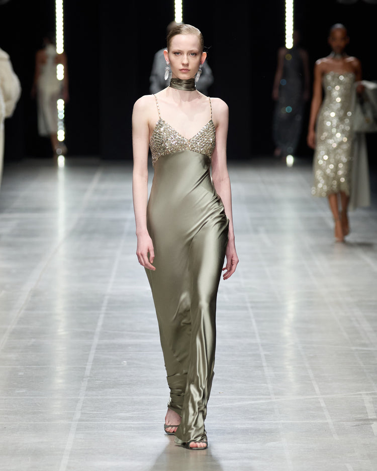 Abito lungo lingerie in satin di seta e paillettes