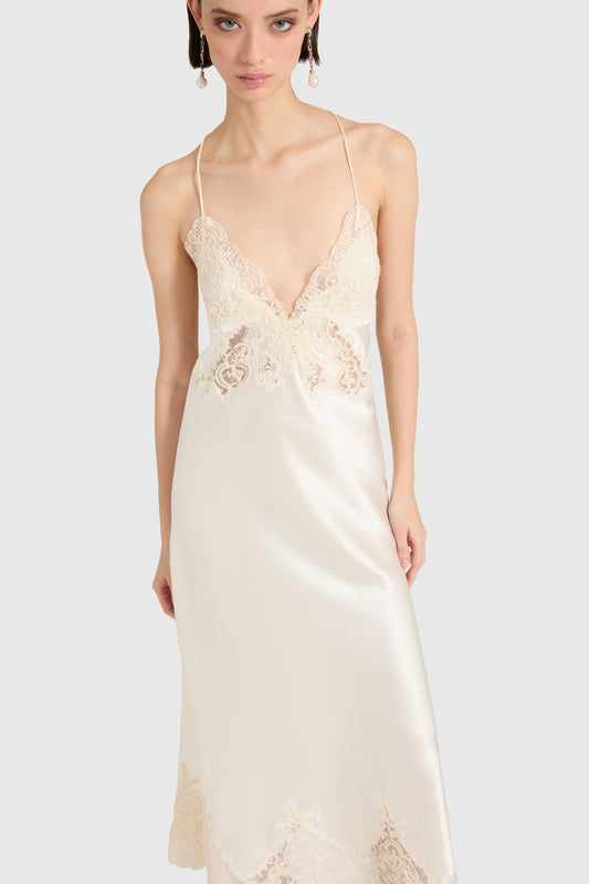 Abito lingerie in seta con pizzo rebrodé