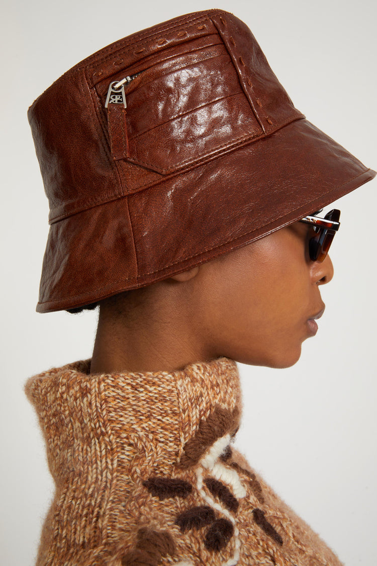 Brown belt in smooth calfskin with double buckle tip and loop