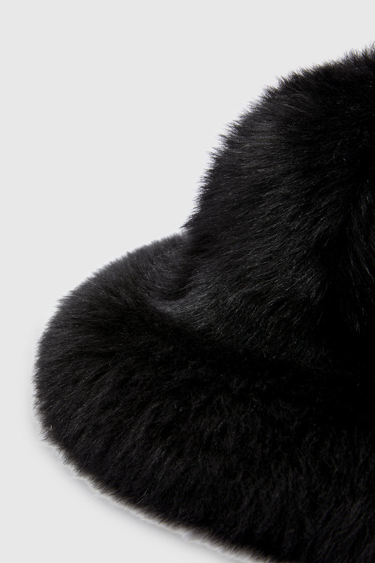 Pamela hat in fox-effect shearling