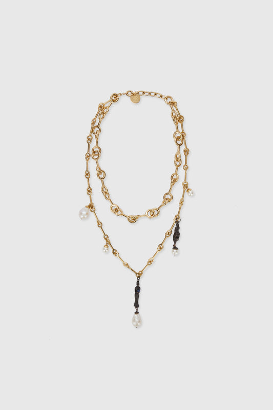 Multi-strand necklace with Reverse chain