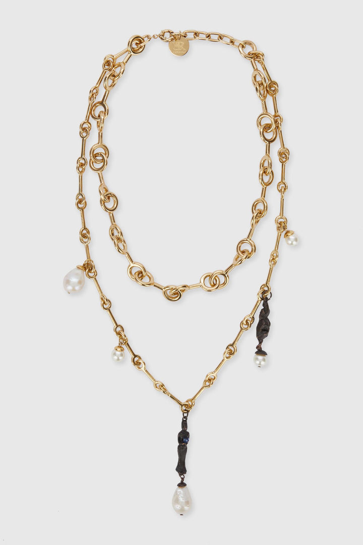 Multi-strand necklace with Reverse chain