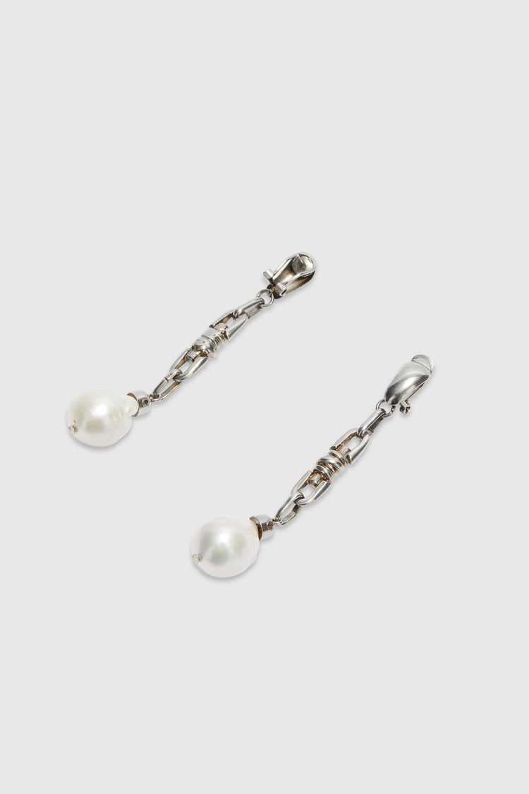 Dangling earrings with knot and freshwater pearls silver tone