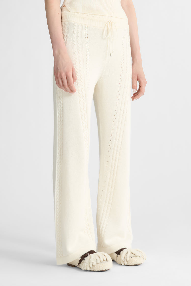 Cropped trousers in wool and cashmere blend with cable pattern