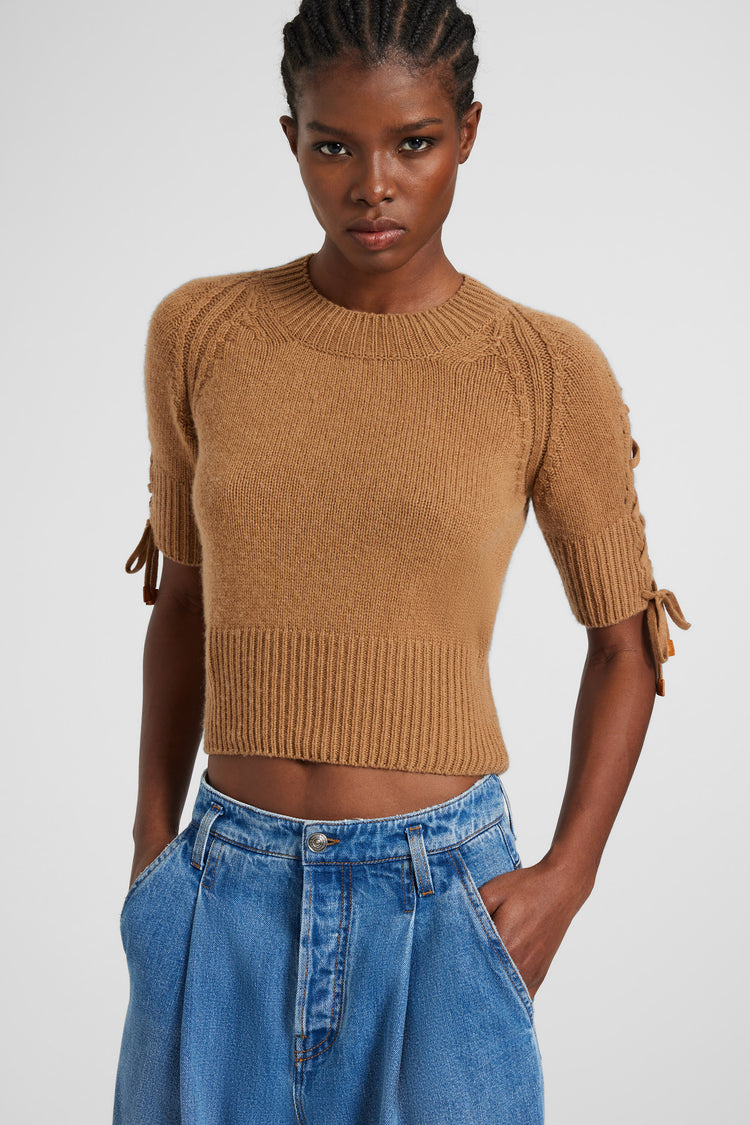 Short-sleeve sweater in pure cashmere with side braid detail