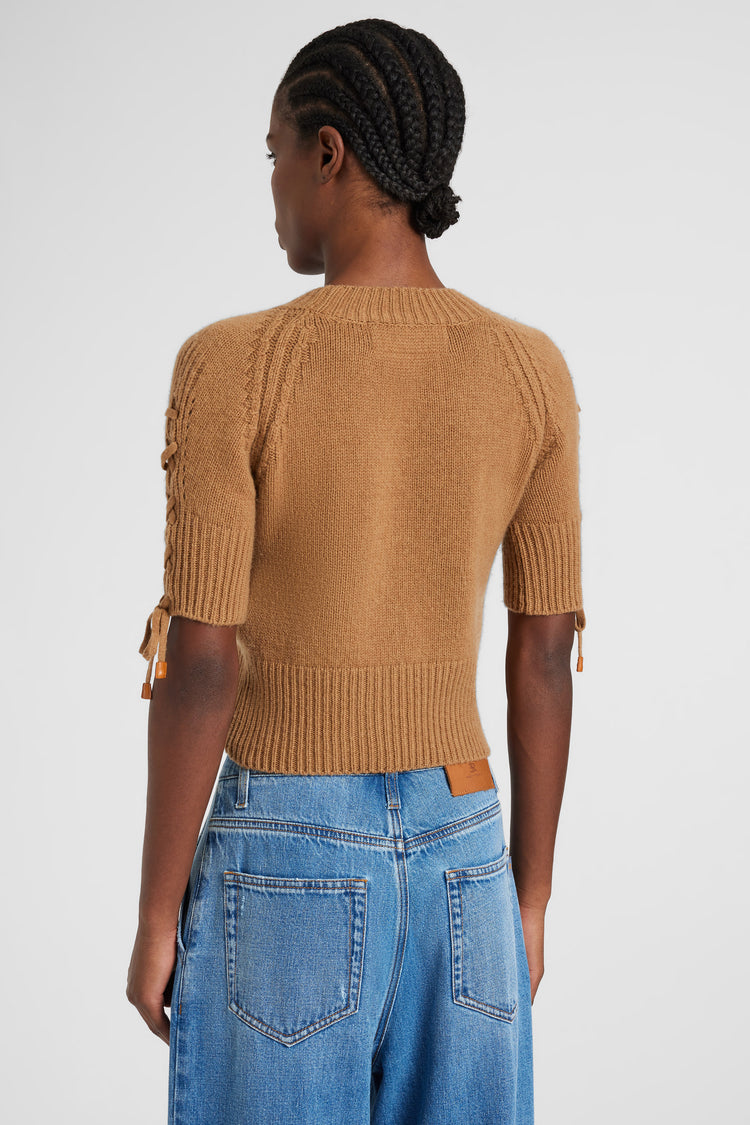 Short-sleeve sweater in pure cashmere with side braid detail