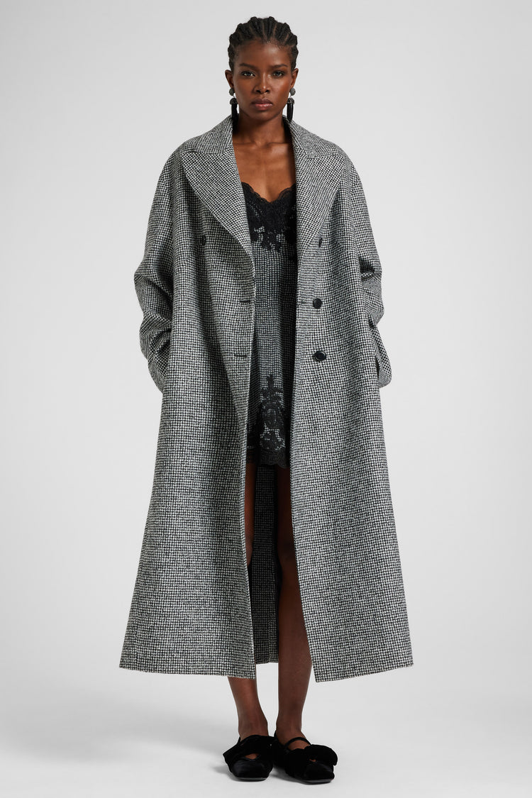 Oversize double-breasted coat in jacquard houndstooth wool blend