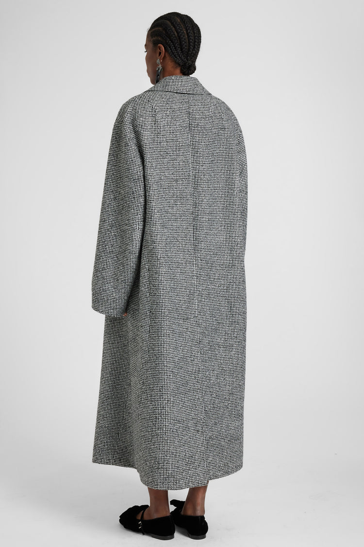 Oversize double-breasted coat in jacquard houndstooth wool blend