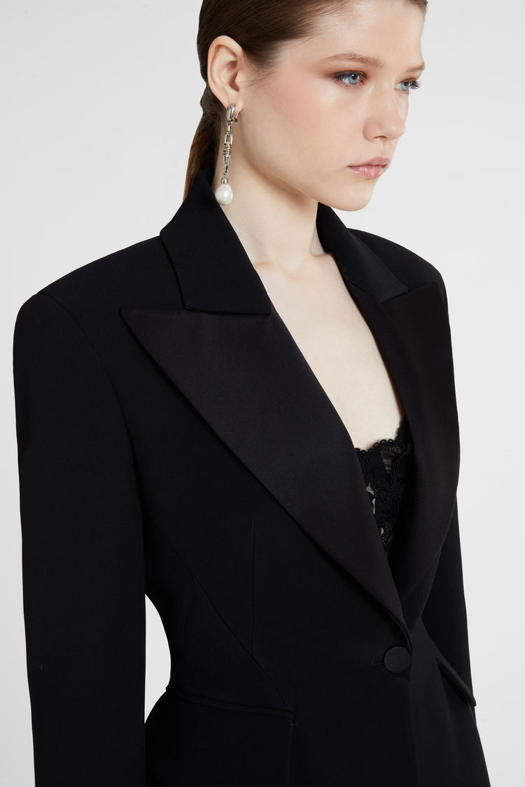 Single-breasted jacket in technical cady