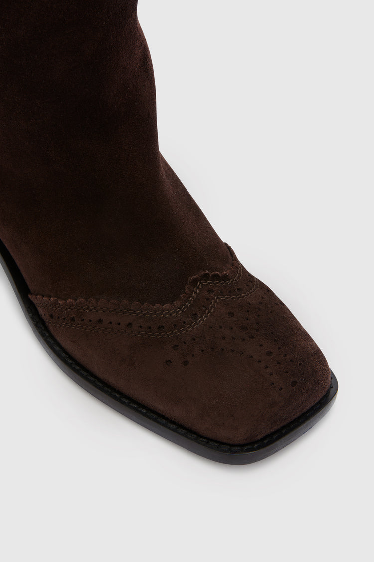 Stretch calfskin boot with brogue detail