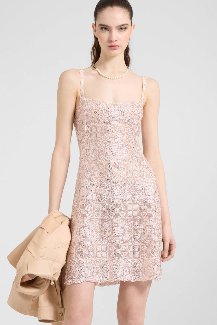 Short dress in maiolica lace with crystals