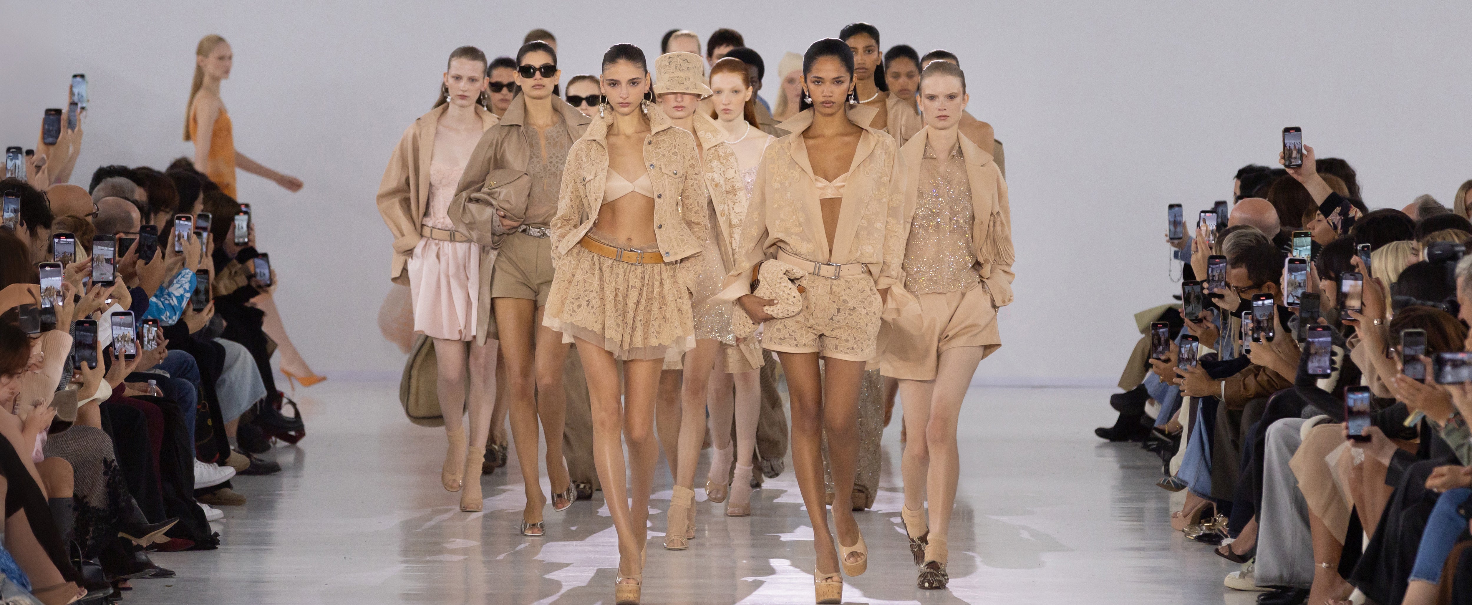 Bluefin ⭐️新品 ERMANNO SCERVINO Collection overview - Ermanno Scervino