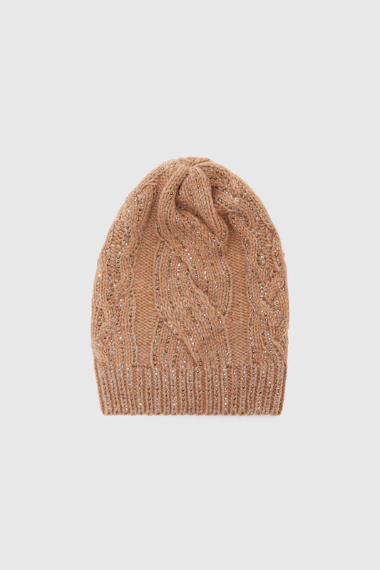Cable-knit wool hat