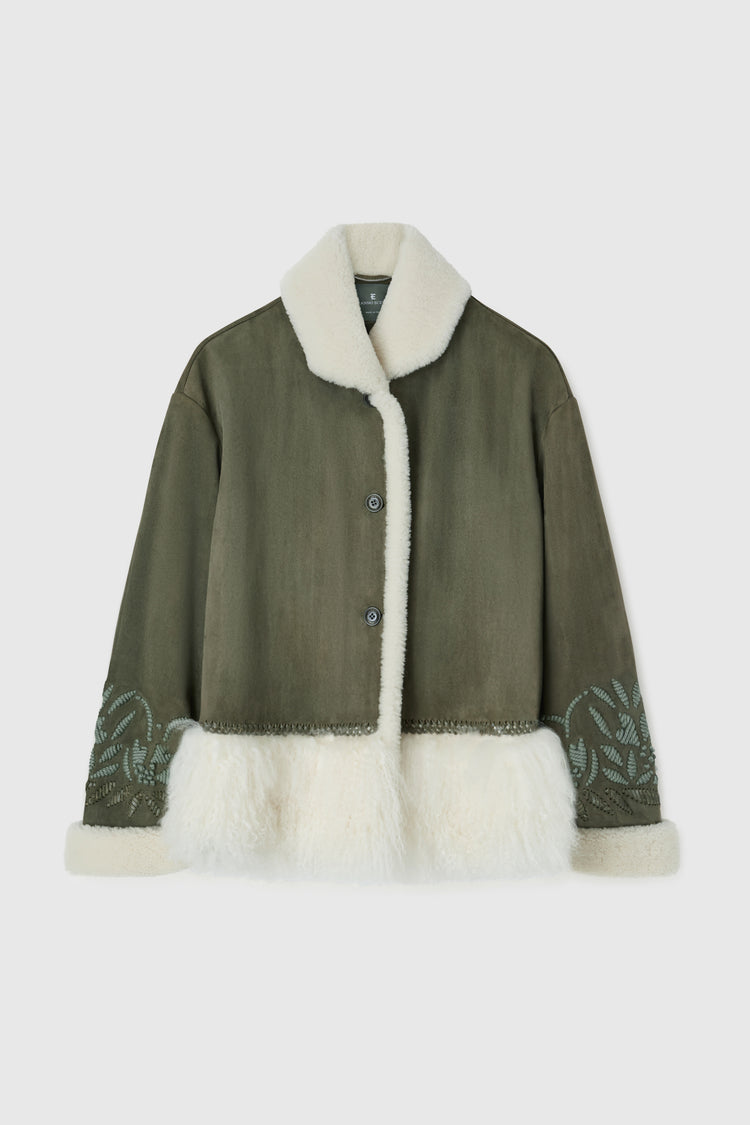 Single-breasted shearling with hand embroidery and fur on the bottom