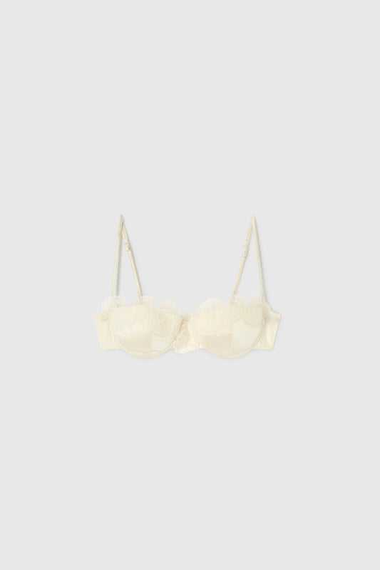 Soutien-gorge push-up avec dentelle.