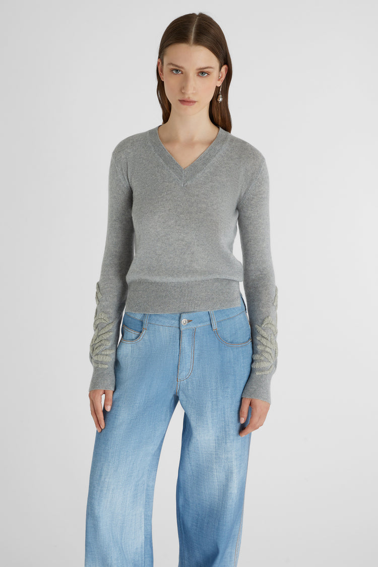 Pure cashmere sweater with handmade floral embroidery