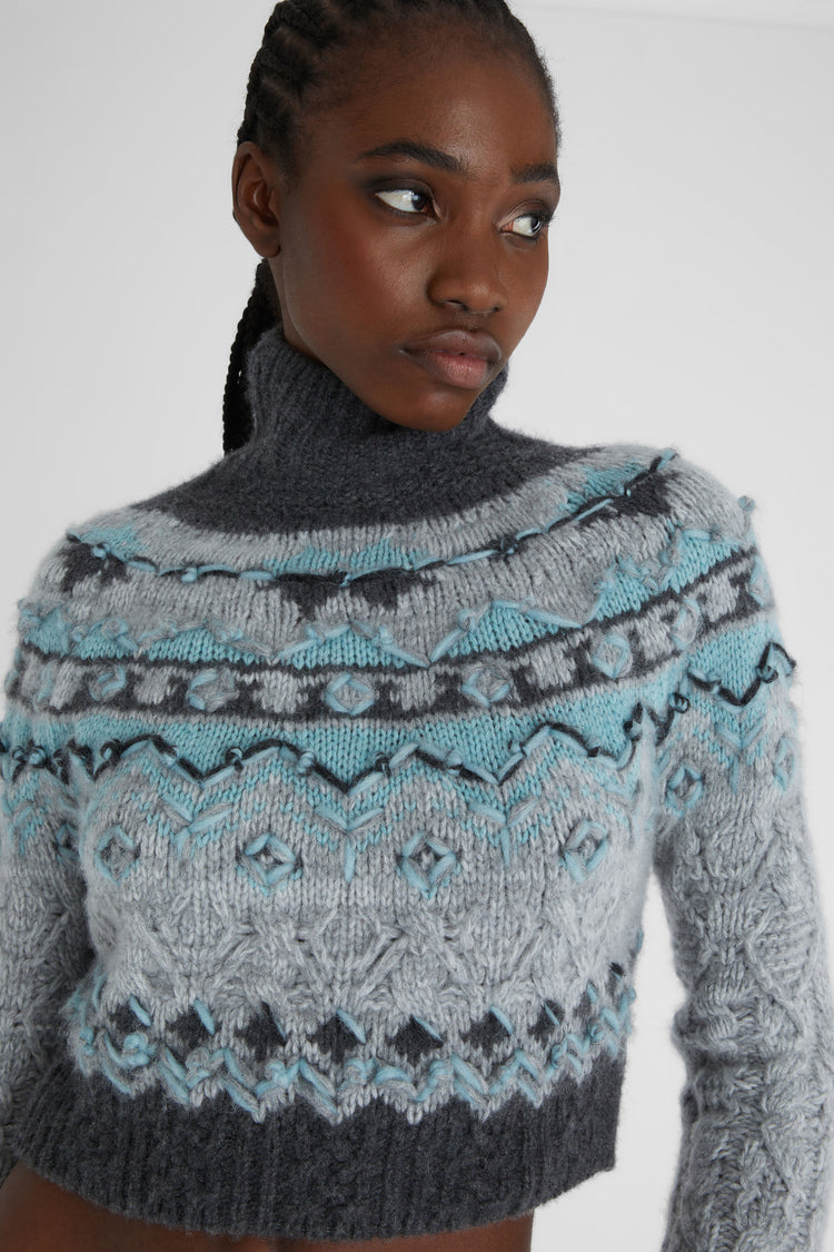 Pure cashmere cropped jumper with Norwegian embroidery