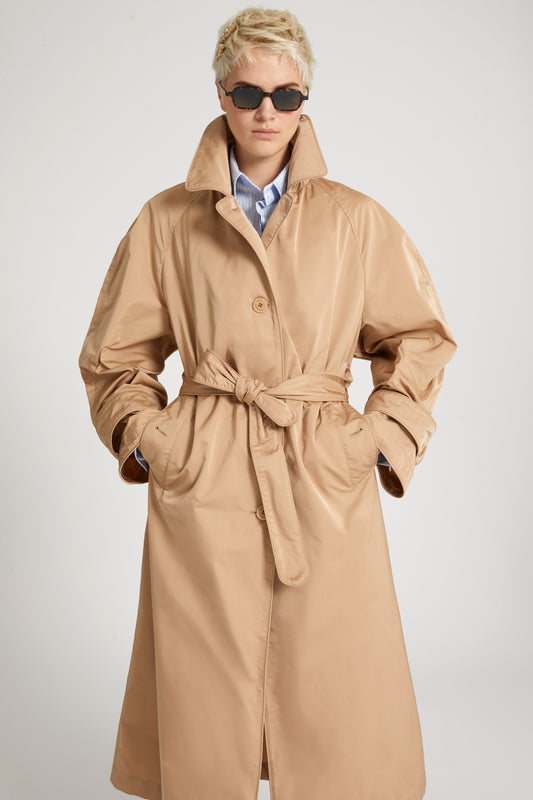 Technical duchesse single-breasted trench coat