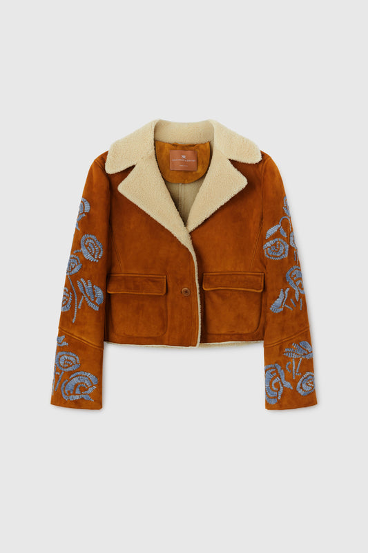 Short single-breasted shearling with floral hand-embroidery in contrasting colours