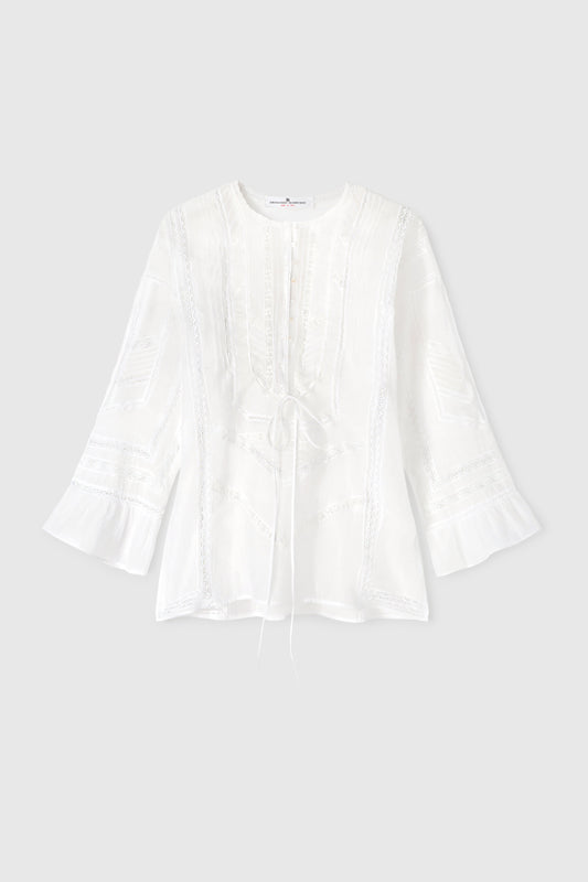 Cotton muslin kimono shirt with Valencienne lace and small bow.