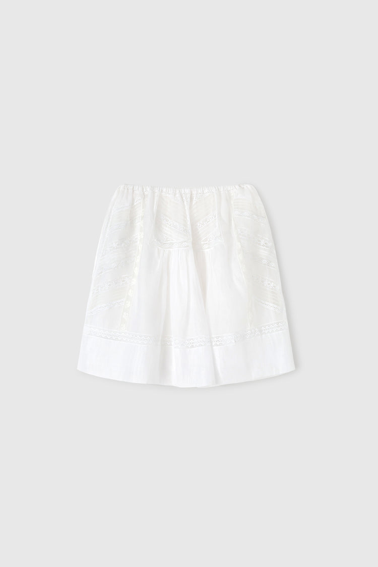 Short skirt in cotton muslin with valencienne lace details