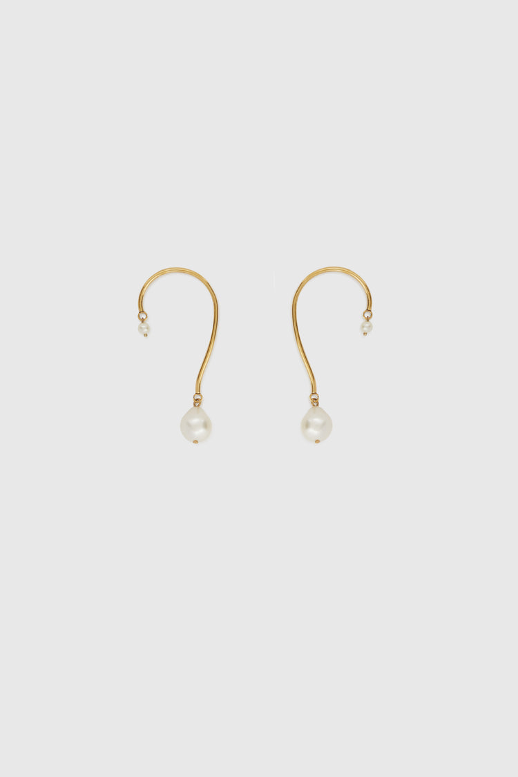 Ear cuff with pearl