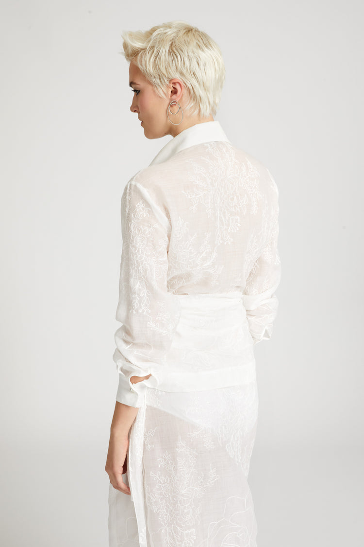 Shirt in ramie with tone-on-tone handmade floral embroidery