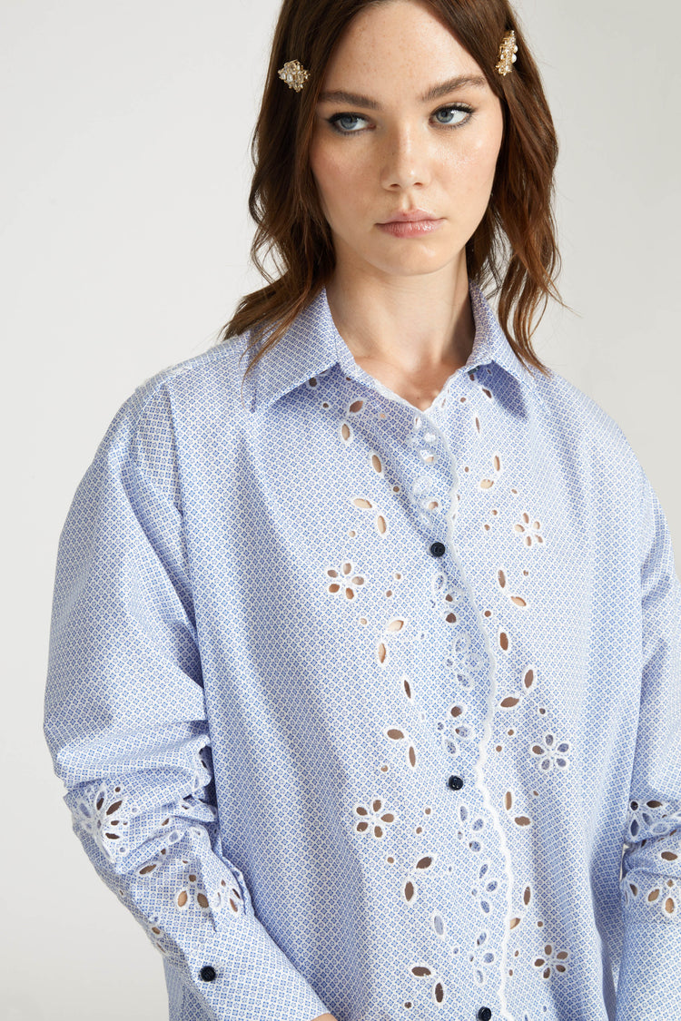 Pure cotton over shirt with micro tie pattern and sangallo lace details