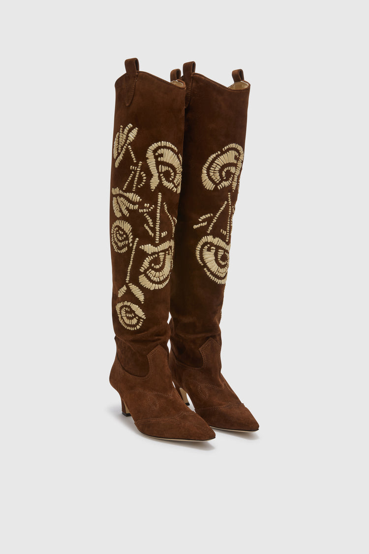 Texan with heel and floral embroidery in rafia made by hand