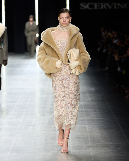 Veste shearling oversize avec fermeture par crochets