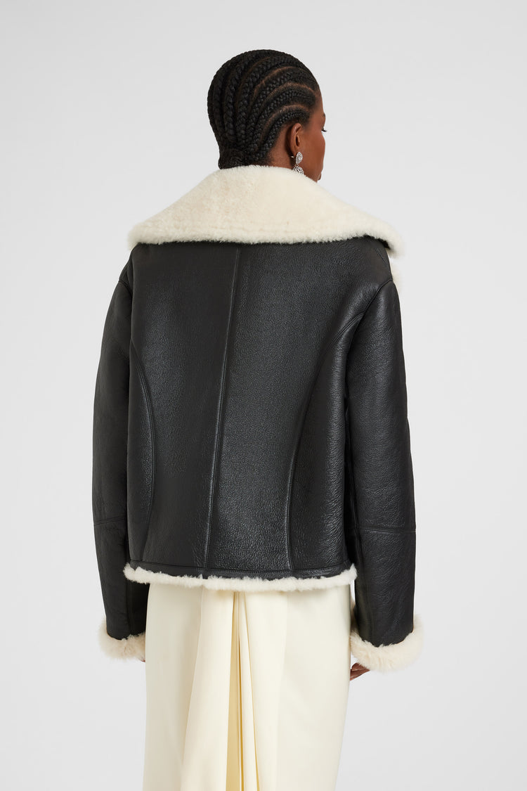 Oversize shearling jacket with contrast details