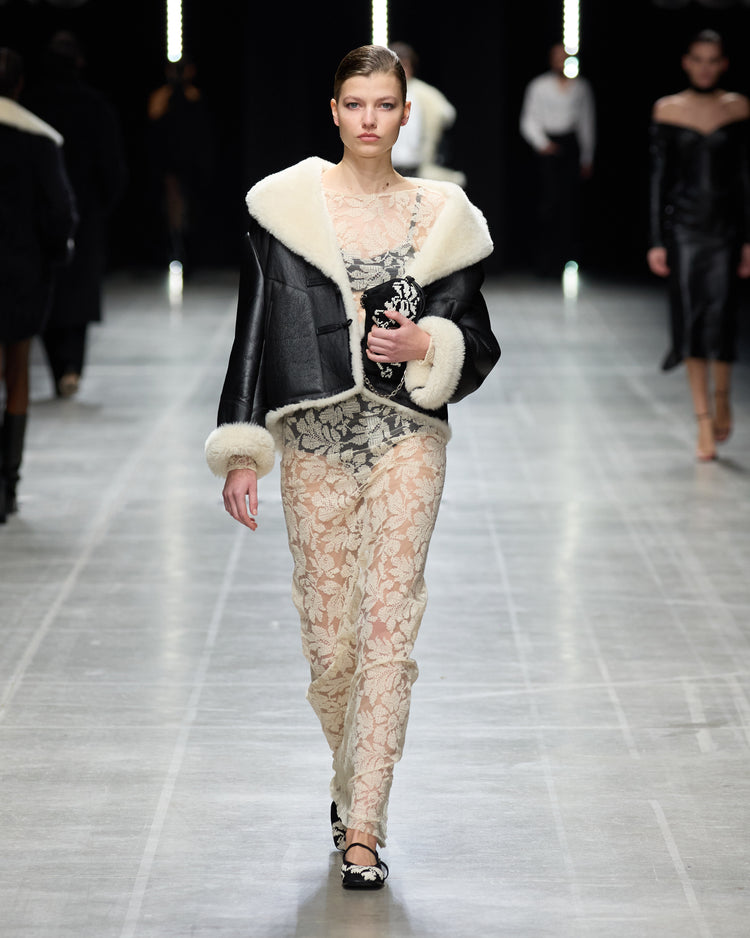 Oversize shearling jacket with contrast details