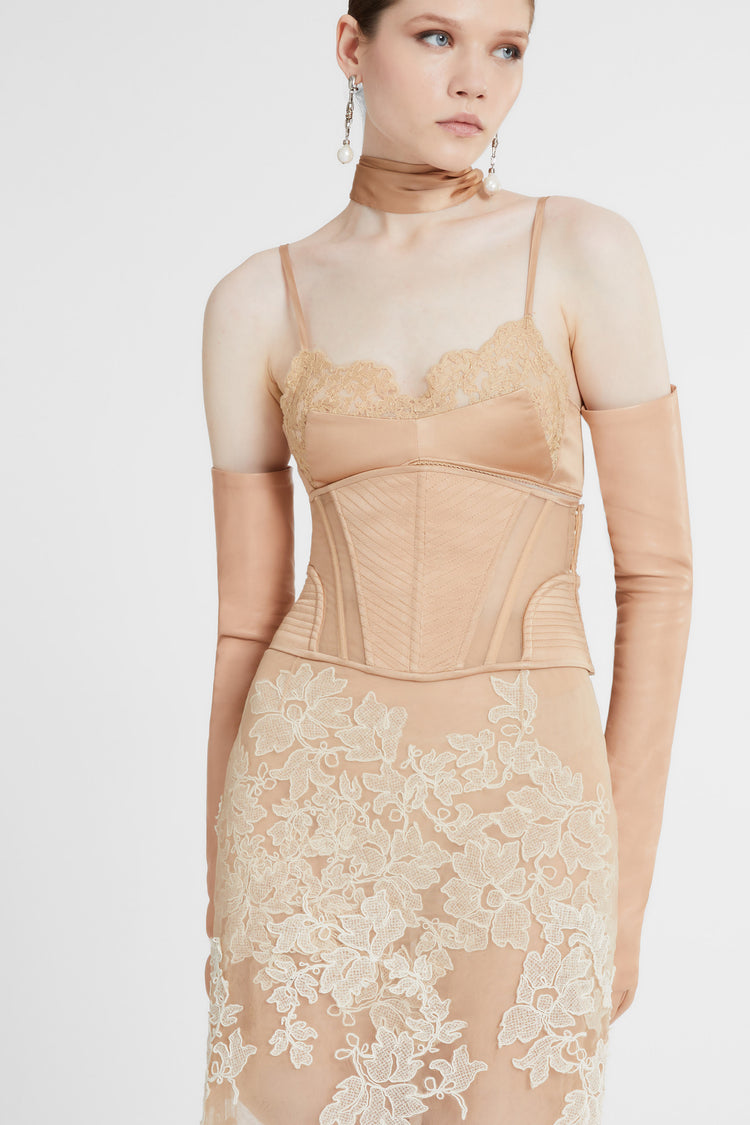 Bra destrutturato in satin di seta con applicazione in pizzo