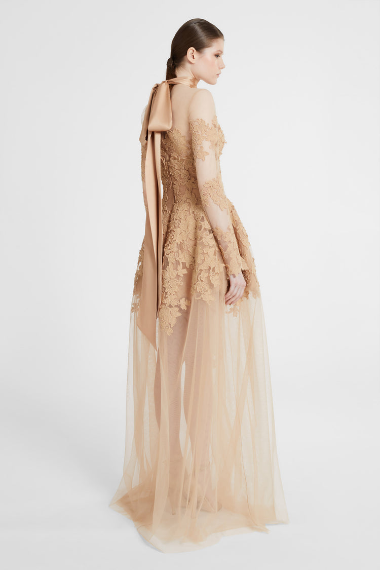 Long-sleeve dress in tulle and rebrode lace with deep V-neck