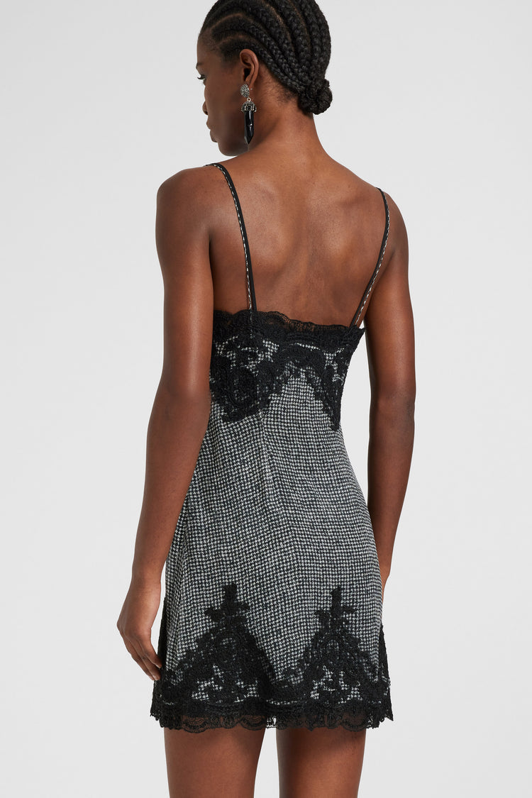 Abito lingerie in seta pied de poule con pizzo a contrasto