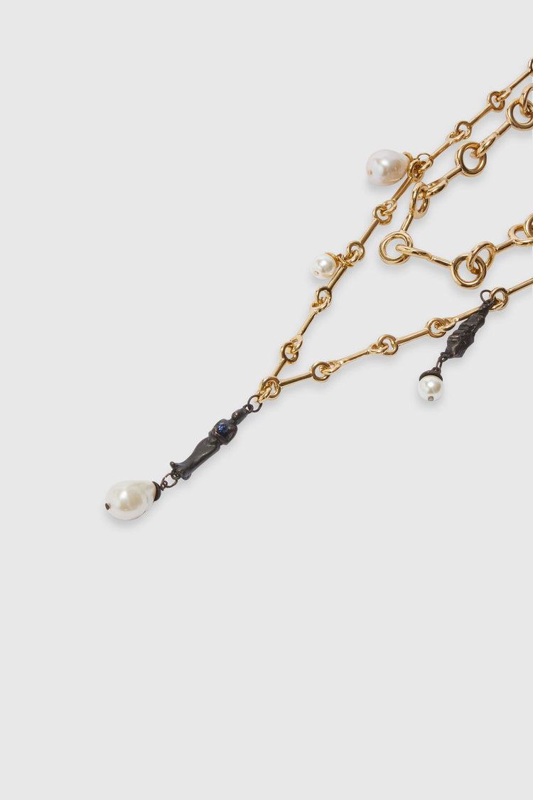 Multi-strand necklace with Reverse chain