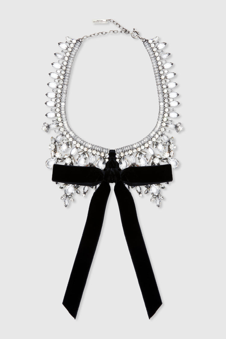 Crystal necklace with velvet bow