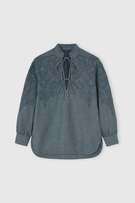 Blouse en flanelle de coton avec dentelle Cornely