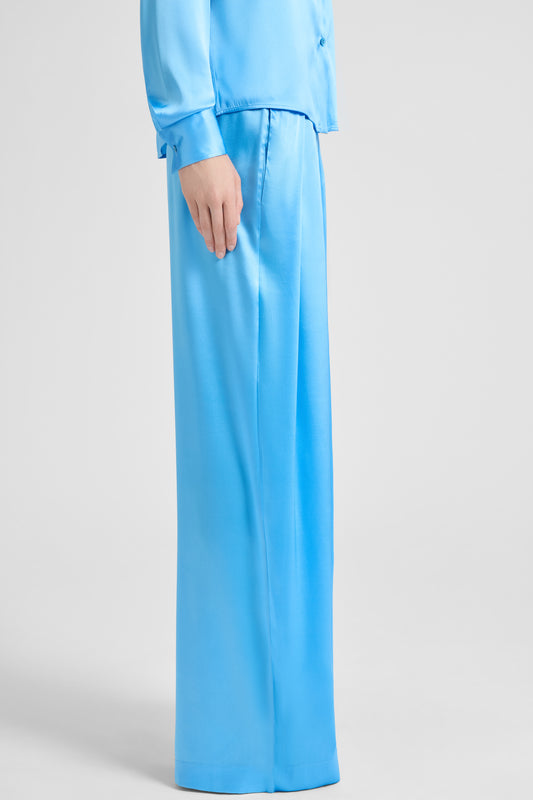 Pantalon palazzo en soie stretch avec ceinture en satin