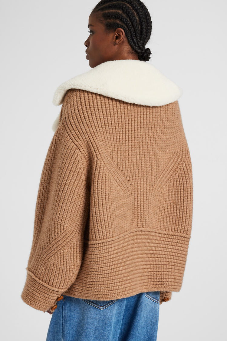 Oversized cardigan in merino wool blend with suede inserts and shearling collar