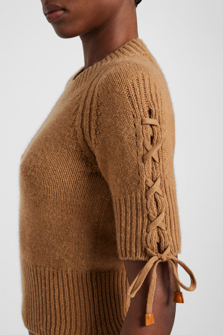 Short-sleeve sweater in pure cashmere with side braid detail