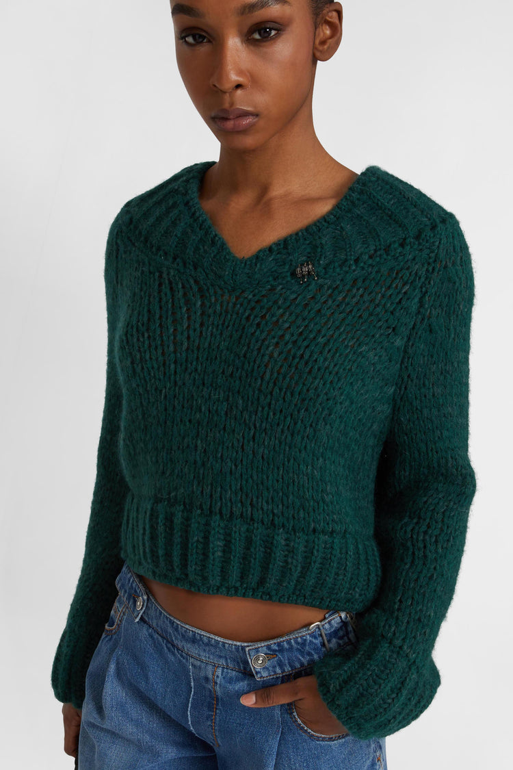 Cropped sweater in an alpaca, mohair and merino blend with a V-neck and baguette crystals